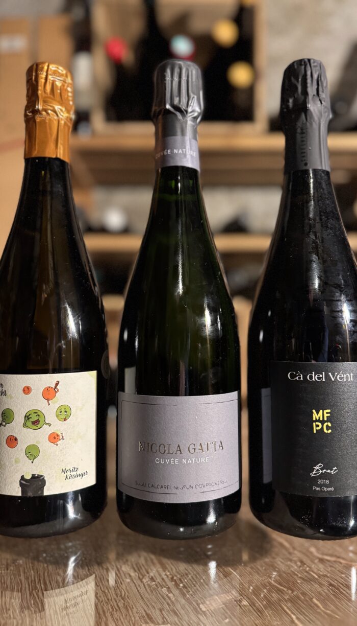 Box - OUTSIDE CHAMPAGNE